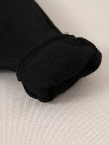 SHEIN Playful Pals 男婴休闲拼色字母刺绣马球领运动衫和运动裤套装，可爱时尚学院风格，适合秋冬穿着、郊游、摄影、派对等。 - 黑色 - 查看 4