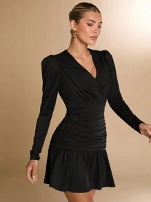 SHEIN BAE Váy ngắn bó sát tay dài cổ chữ V sâu màu cà phê, viền bèo nhún, thích hợp mặc làm lớp lót, hẹn hò lãng mạn, tiệc tùng, hộp đêm, khách dự tiệc cưới, phù dâu, váy ngắn thường ngày, mùa thu/đông - màu đen - Xem 6