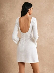 Poéselle 粗花呢白色连衣裙，女士优雅纯色喇叭袖短裙，露背连衣裙，秋季、冬季女装，喇叭袖设计，优雅时尚，警笛办公室，适合日常、街头、宴会、派对和其他场合穿着。 - 白色 - 查看 5