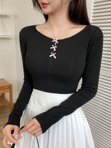 DAZY Áo thun nữ trơn màu có chi tiết khoét lỗ thắt nơ, lót nhiệt giữ ấm tay dài, quần áo nữ mùa thu - màu đen - Xem 2