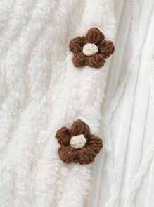 SHEIN Jacke für Kleine Mädchen, aus Fleecematerial, Farbblock in Braun Beige, Klapppkragen, braune Taschen, Blumenknöpfe, ländlicher lässiger Retrostil, geeignet für Herbst und Winter