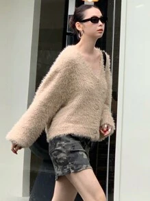 DAZY 女士纯色 V 领前扣长袖毛绒开衫 - 駝色 - 查看 6