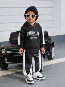 2pcs/Set Baby Boy Fall/Winter Casual Contrast Color Loose Sweatshirt & Jogger Pants Outfit, Fashionable And Comfortable For Daily Wear, Sports, Loungewear - Black and White - View 5