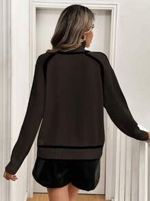 Chiquease Áo len nữ cổ cao tay dài phối màu kiểu Pháp, thích hợp cho mùa đông và thu. - màu nâu - Xem 2