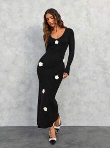 SHEIN SXY Elegantes schwarz-weißes Farbblock 3D Blumen Maxikleid-Pullover für Frauen - Schwarz und Weiss - Übersicht 1