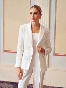 ZEYLAH PEAK COLLAR APPLIQUES DETAIL BLAZER - White - View 4