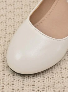Girls Pearl Flower Decor PU Ankle Strap High Heel Shoes, Suitable For Wedding And Festival - White - View 5