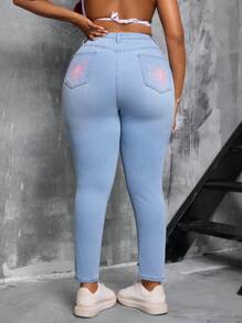 SHEIN SXY Plus Size Stretchy Jeans With Pink Line Graphic Print, Skinny Fit