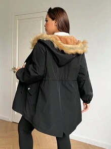 SHEIN EZwear Parka noire doublée polaire grande taille avec col amovible en fausse fourrure, taille cintrée. Manteau ample et ajusté réversible pour l'automne/l'hiver, thermique