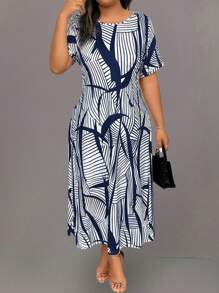 EMERY ROSE Plus Size Round Neck Short Sleeve All-Over Print Long Casual Dress Women Outfit, For Summer - Navy Blue - View 4