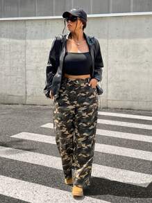 SHEIN EZwear Pantalones holgados y elásticos con estampado de camuflaje, para otoño/invierno, tallas grandes - Multicolor - Ver 6