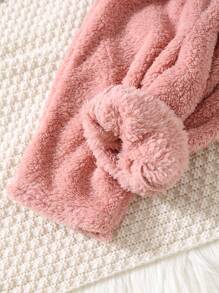 SHEIN Set de 4 piezas de pijama de terciopelo suave y cómodo con cuello redondo, manga larga y patrón de lazo bordado, para niñas bebés en otoño/invierno - Rosa - Ver 5