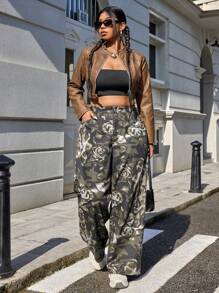SHEIN EZwear 大码花卉印花贴袋宽松直筒休闲牛仔裤 - 橄欖綠 - 查看 5