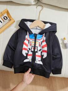 SHEIN The Baby Boy's Astronaut Positioning Print Hooded Jacket Combines The Classic Hooded Design With The Childlike Astronaut Print, Specially Designed For Babies Who Love To Explore. Whether It Is For Outdoor Outings Or Daily Wear, It Can Provide Your Baby With A Dual Experience Of Fashion And Comfort.