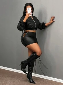 Slaydiva Nuevos pantalones cortos de mujer de PU negro con diseño de ojales y cordón, de talle alto, súper mini y estilo casual y sexy para la calle.