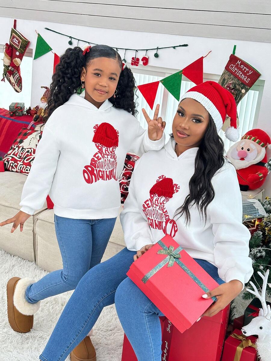 SHEIN LUNE 大码女式圣诞口号印花长袖连帽休闲运动衫，秋冬大码秋季服装 - 米色 - 查看 1