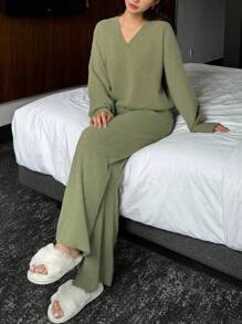 DAZY 蓬松 V 领休闲两件套家居服套装，冬季睡衣