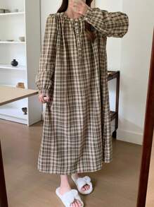 DAZY Váy ngủ pijama kẻ caro nhún nửa khóa kéo rộng rãi - Màu Khaki - Xem 8