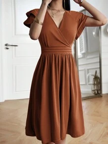 EMERY ROSE Vestido casual de unicolor con cuello en V, volantes en el bajo y cintura, para el verano - Marrón - Ver 7