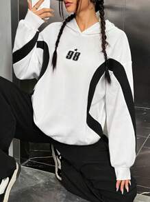 Sudadera con capucha holgada de hombros caídos con estampado empalmado para niñas preadolescentes