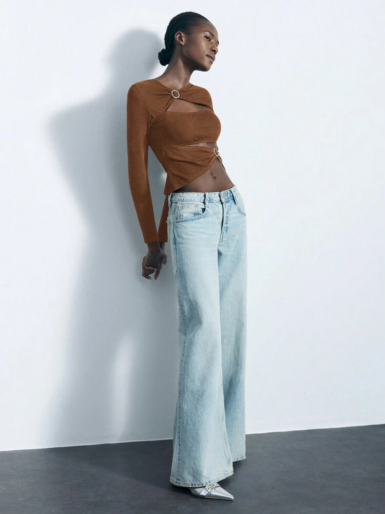 SHEIN Maija Women's Solid Color Crystal Decor Hollow Out Casual Long Sleeve T-Shirt Business Casual Women's Wear, Office Wear, Low-Key Old Money Style, Effortless Temperament, High-End Urban Commuting, The Same Style As The Editor-In-Chief Of The Magazine, Urban Social Vacation Party Wear, Charming, Low-Key And Durable Basic Style, Versatile And Not Picky Clothing, Street Fashion Wear, Clothing, Coffee Shop, Relaxed Wear