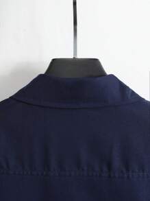 Manfinity Homme Áo sơ mi nam dài tay màu trơn có hai túi, mùa thu - Màu xanh hải quân - Xem 5