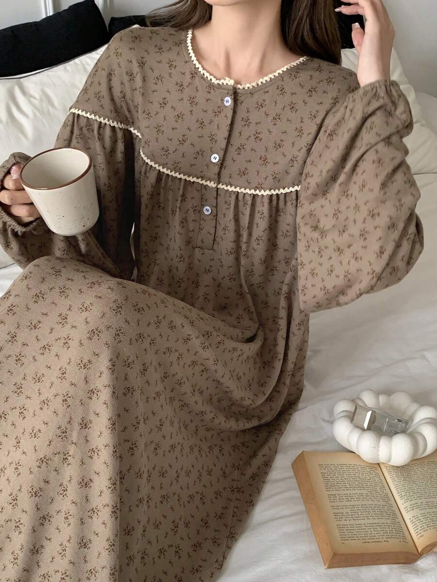 DAZY 褶皱碎花宽松睡裙睡衣，宽松舒适，秋冬款 - 摩卡棕 - 查看 1