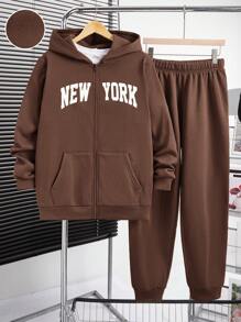 SHEIN Bộ 2 chiếc/bộ áo hoodie trơn màu thoải mái, rộng rãi cho bé trai tuổi teen có túi Kangaroo và quần nỉ cổ tròn, phù hợp cho mùa thu/đông - màu nâu - Xem 9