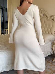 Flirla 大码花卉印花喇叭袖针织连衣裙，圆领，冬季