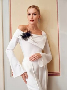 ZEYLAH Top ajusté avec col asymétrique rabattu, détail d'appliqués en maille et manches évasées - Blanc - Voir 2
