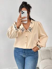 SHEIN CURVE+ Blusa de manga larga con detalles de bordado, estilo burbuja, para vacaciones, talla grande