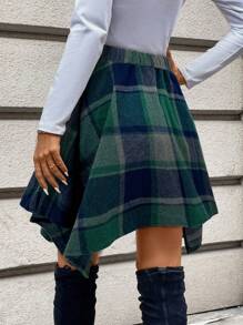 SHEIN LUNE 女式不对称下摆格子印花腰部打结迷你裙 - 墨綠色 - 查看 4