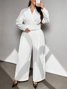 SHEIN Privé Set 2 Potong Kemeja dan Celana Model V-Neck dengan Hiasan Kancing Ukuran Besar - Putih - View 7