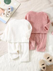 SHEIN Set de 4 piezas de pijama de terciopelo suave y cómodo con cuello redondo, manga larga y patrón de lazo bordado, para niñas bebés en otoño/invierno - Rosa - Ver 2