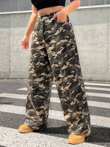 SHEIN EZwear Pantalones holgados y elásticos con estampado de camuflaje, para otoño/invierno, tallas grandes - Multicolor - Ver 4