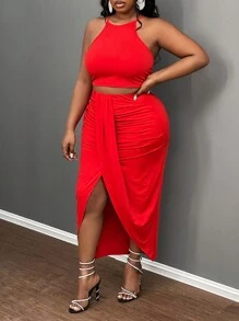 Slaydiva Plus Size Retro Women's Vacation & Elegant & Casual Fitted Solid Color Green Sleeveless Camisole Top And Asymmetrical Hem Skirt 2 Pieces Set With Pattern Decor, Spring/Summer - Red - View 3