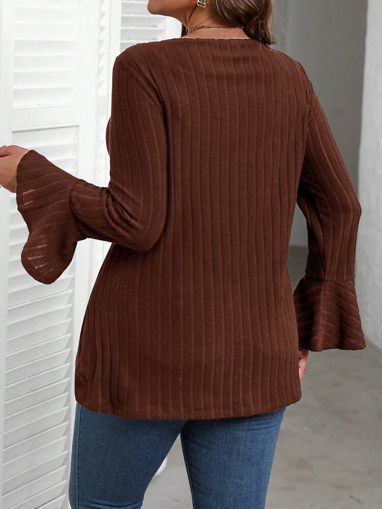 Plus Size Bell Sleeve Top V-Neck Contrast Lace Patchwork Long Sleeve T-Shirt