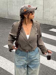 SHEIN EZwear Plus Size Women Turndown Collar Long Sleeve Cropped Plaid Trench Coat, Autumn