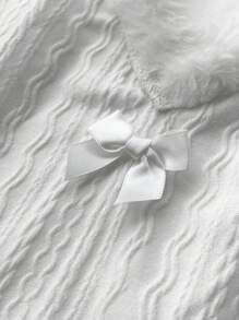 EastFlair 韩式和日式心形镂空扭纹针织紧身连衣裙 - 白色 - 查看 9