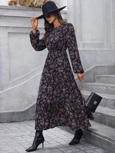 SHEIN LUNE V-Neck Ruffled Collar, Bell Sleeve, Multi-Tier Hem A-Line Dress With Vintage Ditsy Floral, Elegant For Casual & Workwear, Autumn/Winter