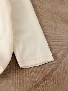 Áo thun tay dài cổ tròn in họa tiết đua xe và khẩu hiệu thời trang dạo phố cho bé trai mùa thu - Màu be - Xem 5