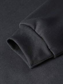 SHEIN CURVE+ 大码女式“请耐心等待，我来自 20 世纪初马车图案印花圆领套头衫” - 灰色 - 查看 4