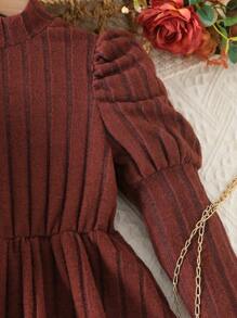 Elladie kids Kleine Mädchen Hochgeschlossenes Eleganz-Lady-Kleid mit aufgeblähten Ärmeln, taillierter Taille, einfarbig, flauschiger gerippter Stoff & rundhals kurze pelzige Schleife Weste, Herbst/Winter 2-teiliges Set