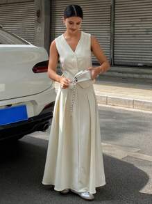 DAZY 2 件套女士休闲纯色背心夹克和长款百褶裙套装