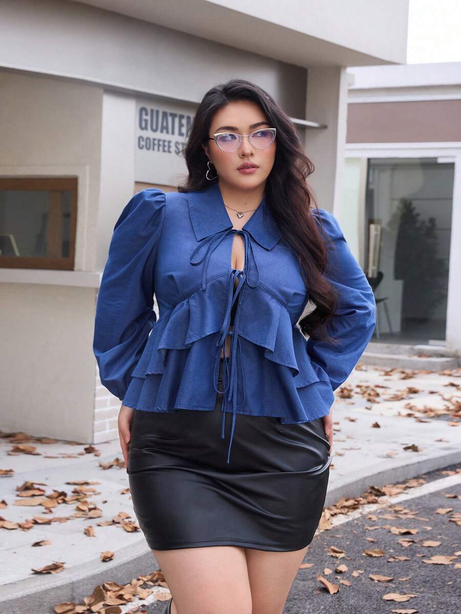 SHEIN EZwear 大码女式优雅荷叶边下摆前系带牛仔衬衫，适合户外、秋季 - 藍色 - 查看 1