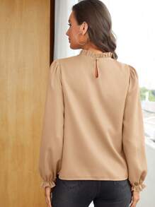 SHEIN Clasi Blusa elegante de dama de manga larga con cuello alto, volantes y unicolor, tejida - Camel - Ver 2