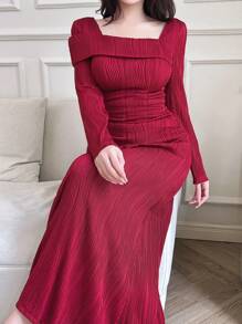 Feyla Damen Herbst elegantes Kleid mit quadratischem Kragen, tailliiert, in strukturiertem Burgunderrot, mit langen Ärmeln, langes Abendkleid - Rot - Übersicht 6
