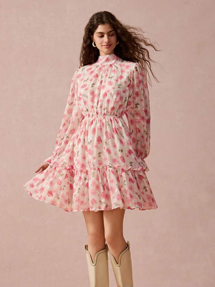 Vestido Feminino Romântico com Bainha Pregueada para Primavera/Verão, Elegante Estampa Floral Miúda, Gola Alta, Cintura com Laço e Costas Abertas, Perfeito para Férias