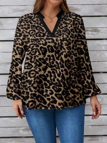 EMERY ROSE Camisa holgada de manga larga con cuello en V para mujer talla grande de estampado de leopardo minimalista casual, adecuada para otoño/invierno - Negro - Ver 2