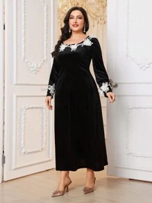 Modelyn Váy dài tay nhung cổ bẻ chữ A thanh lịch có viền hoa, trang phục maxi cỡ lớn cho nữ - màu đen - Xem 3